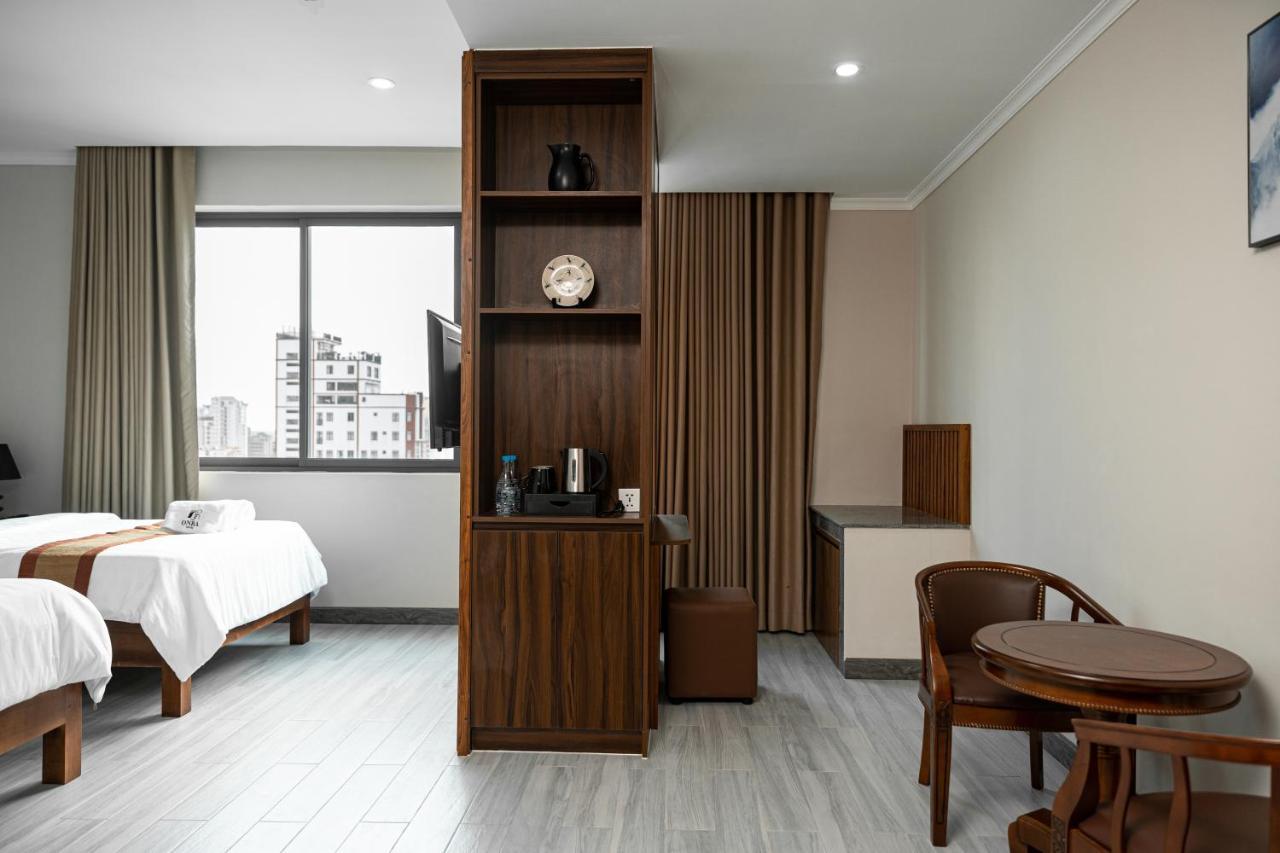 The Onra Hotel Phnom-Penh Buitenkant foto