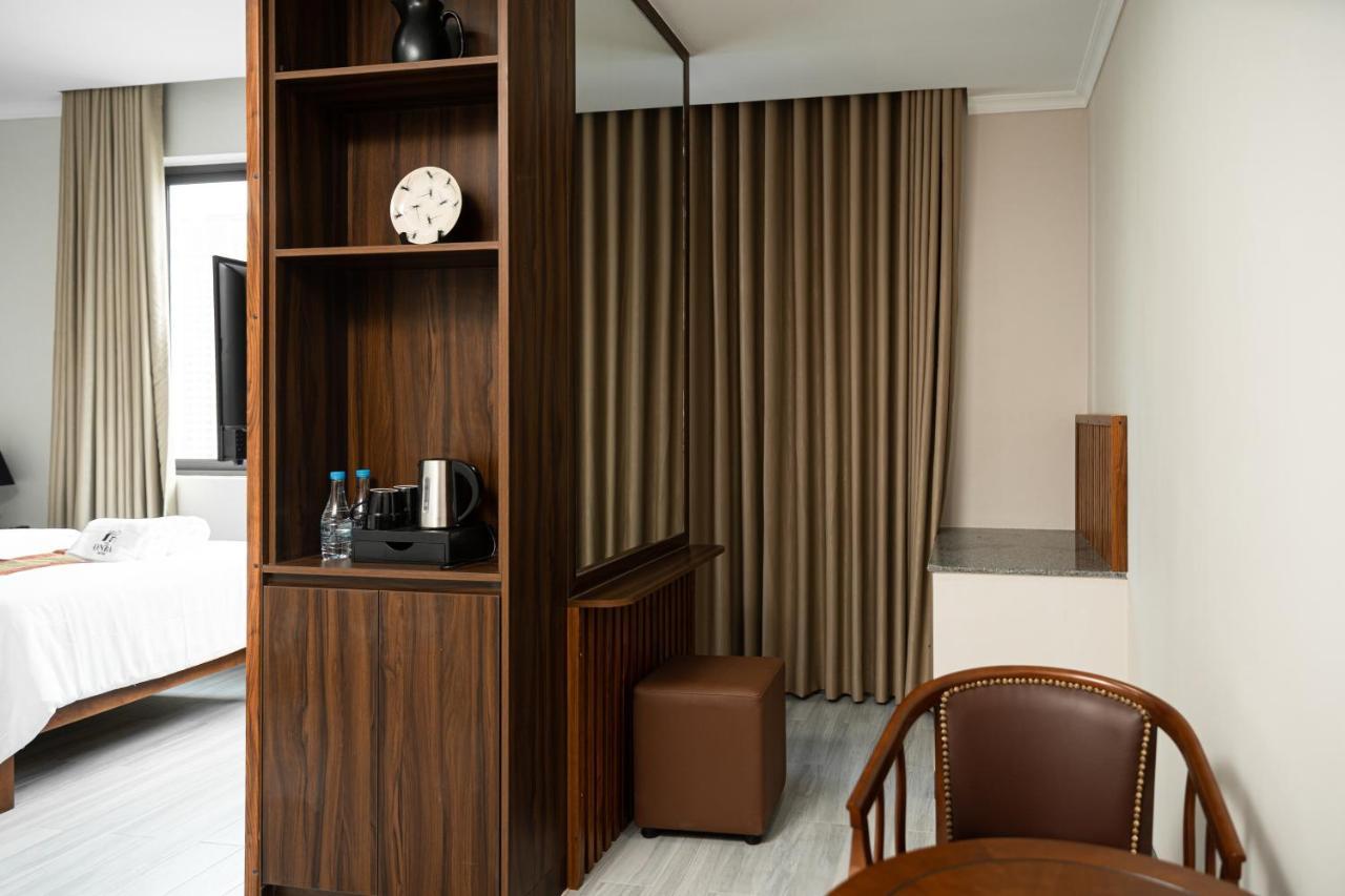The Onra Hotel Phnom-Penh Buitenkant foto