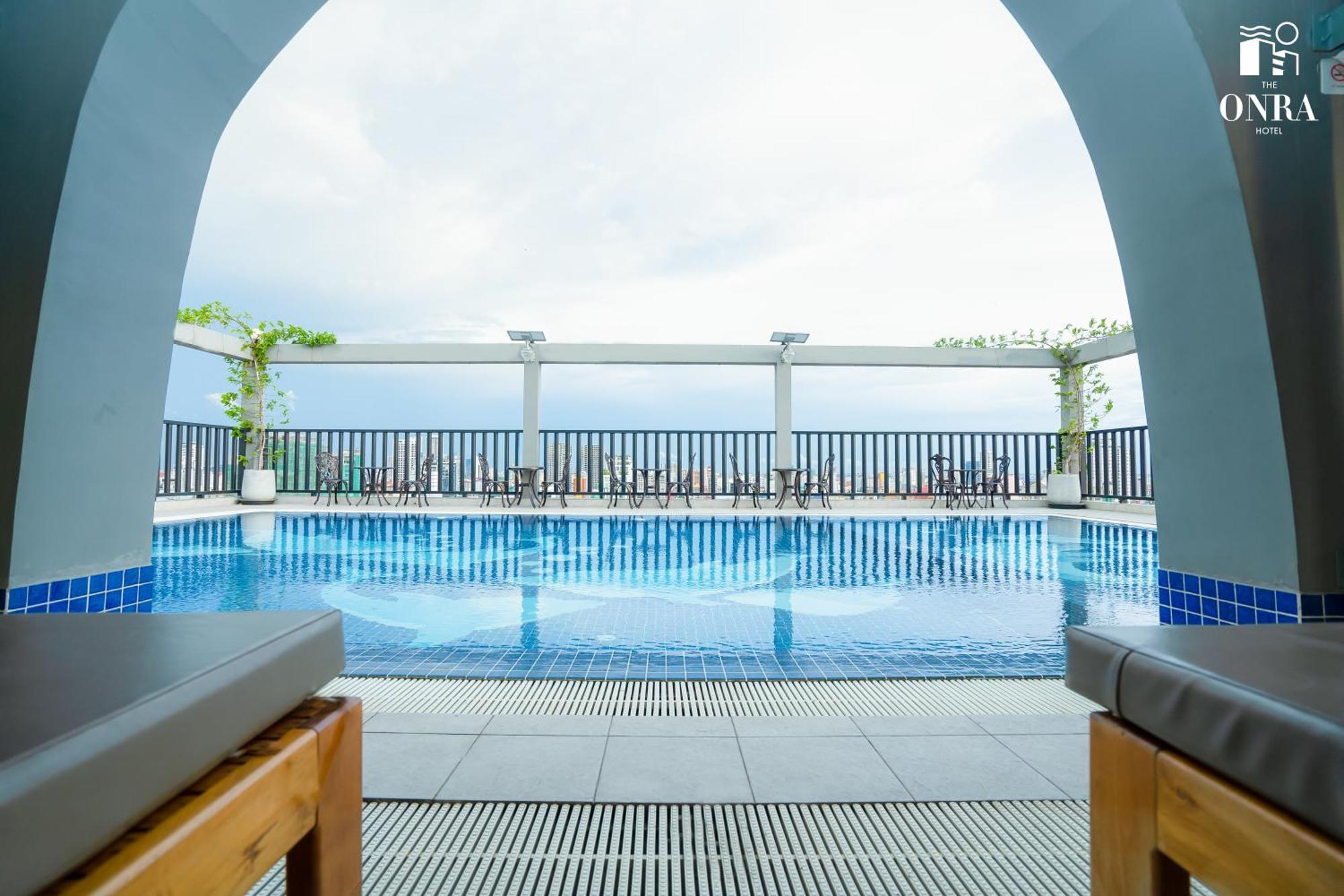 The Onra Hotel Phnom-Penh Buitenkant foto